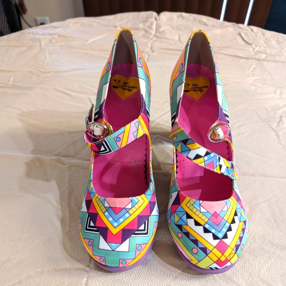 Colorful fun Hot Chocolate Design High Heels sz 41
